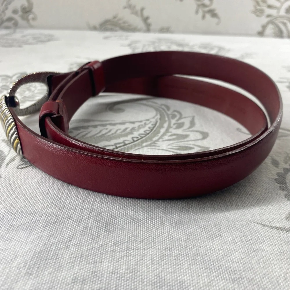 CHICO'S Red Leather Adiust Belt M/L‎ Silver/Gold Hook Buckle